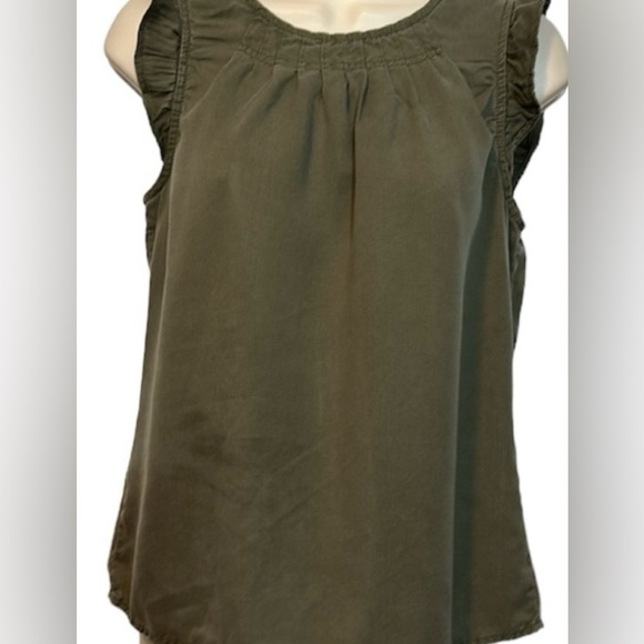 WHBM Army Green top with ruffle sleeves - Picture 1 of 7